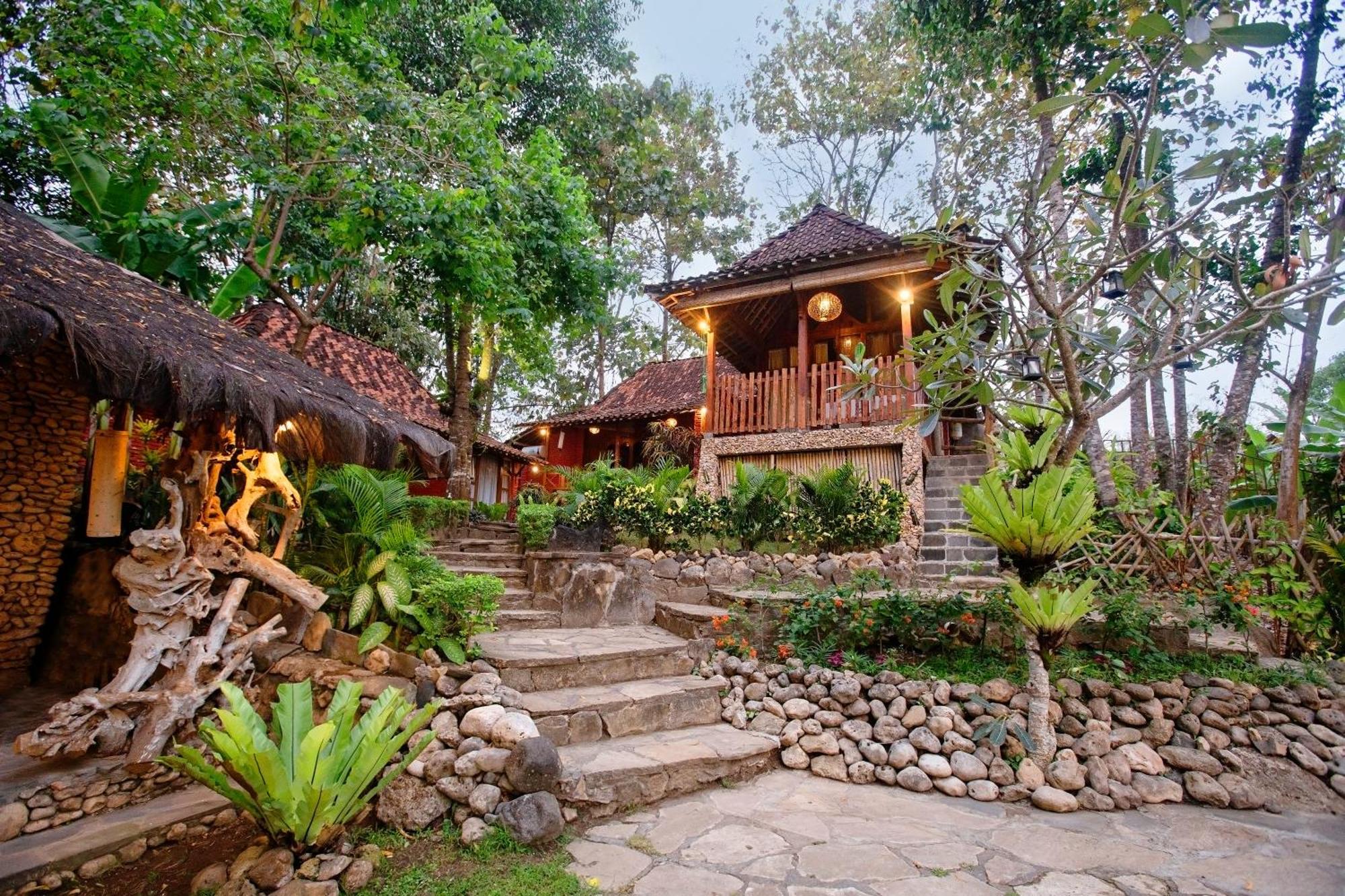 Wooden House,1765974688:JPEG